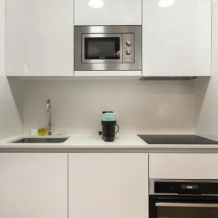 Whome Hidden Oasis W/ Private Patio, Ac & Great Vibe Апартаменты Лиссабон
